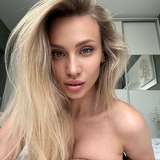 elyse_95