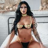 freeariana from onlyfans