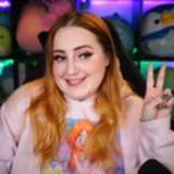 Hollyreacts